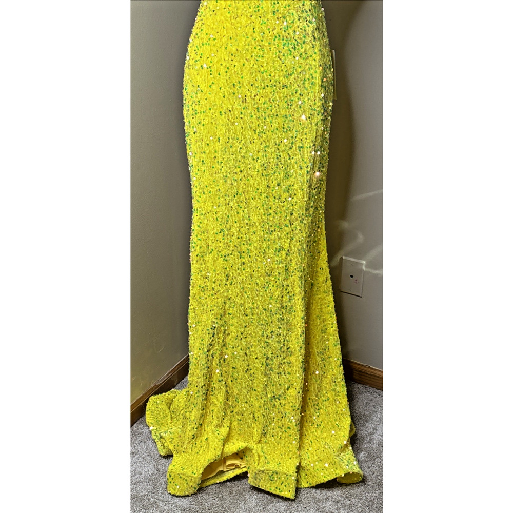 Witness of Love Evening Gown Size 14 Yellow Fully Beaded Sequin V-Neck Formal - Picture 4 of 13